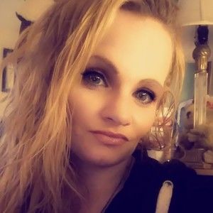 Meet your Posher, Constance